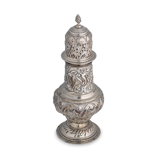 Lot 583 - Chester – An Edward VII silver caster
