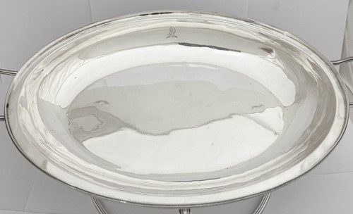 Lot 425 - A George III 18th century silver chafing dish and stand