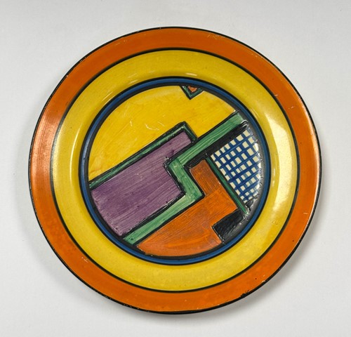 Lot 27 - A Clarice Cliff Fantasque 'Football' pattern side plate