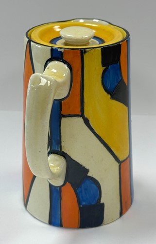 Lot 29 - A Clarice Cliff Bizarre 'Diamond' pattern hot water jug, cream jug and sugar