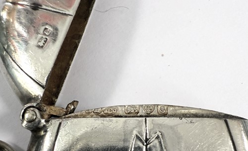 Lot 283 - An early 20th century silver novelty vesta case, mark of Sampson Mordan & Company