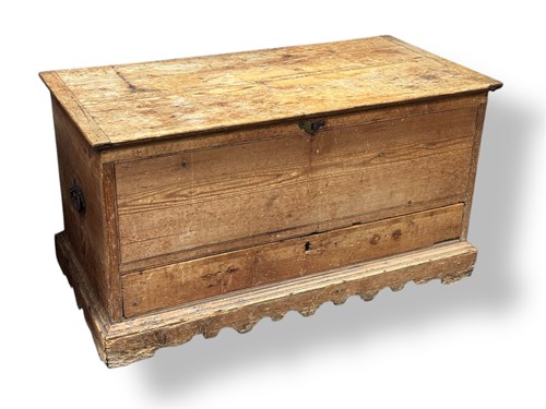 Lot 525 - A pine blanket box 19th century, with hinged...