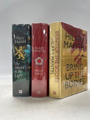 Lot 523 - MANTEL (Hilary)