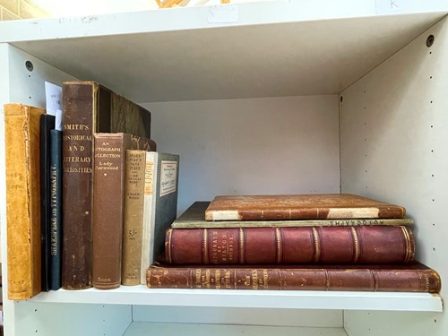 Lot 187 - Historical literary handwriting and others.