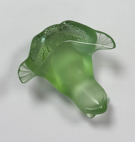 Lot 12 - Poisson, two Lalique frosted and polished glass seals