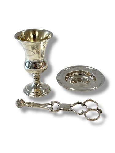 Lot 364 - A silver 'Armada' style dish, mark of Asprey &...