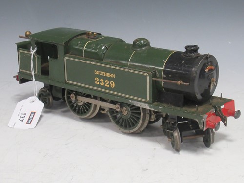 Lot 137 - Southern Tank tinplate locomotive in green...