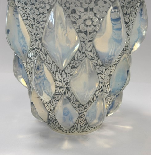 Lot 4 - Rampillon, an R. Lalique opalescent and frosted glass vase, model no. 991, designed in 1927