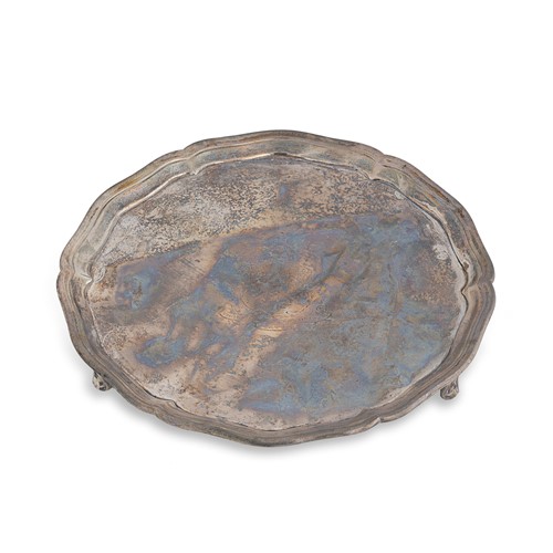 Lot 424 - A George III 18th century silver salver