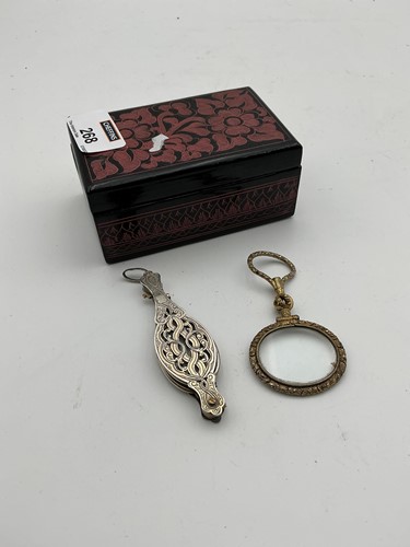 Lot 268 - a monocle and a pair of lorgnettes (a/f) (2)