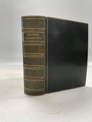 Lot 429 - Erotica.