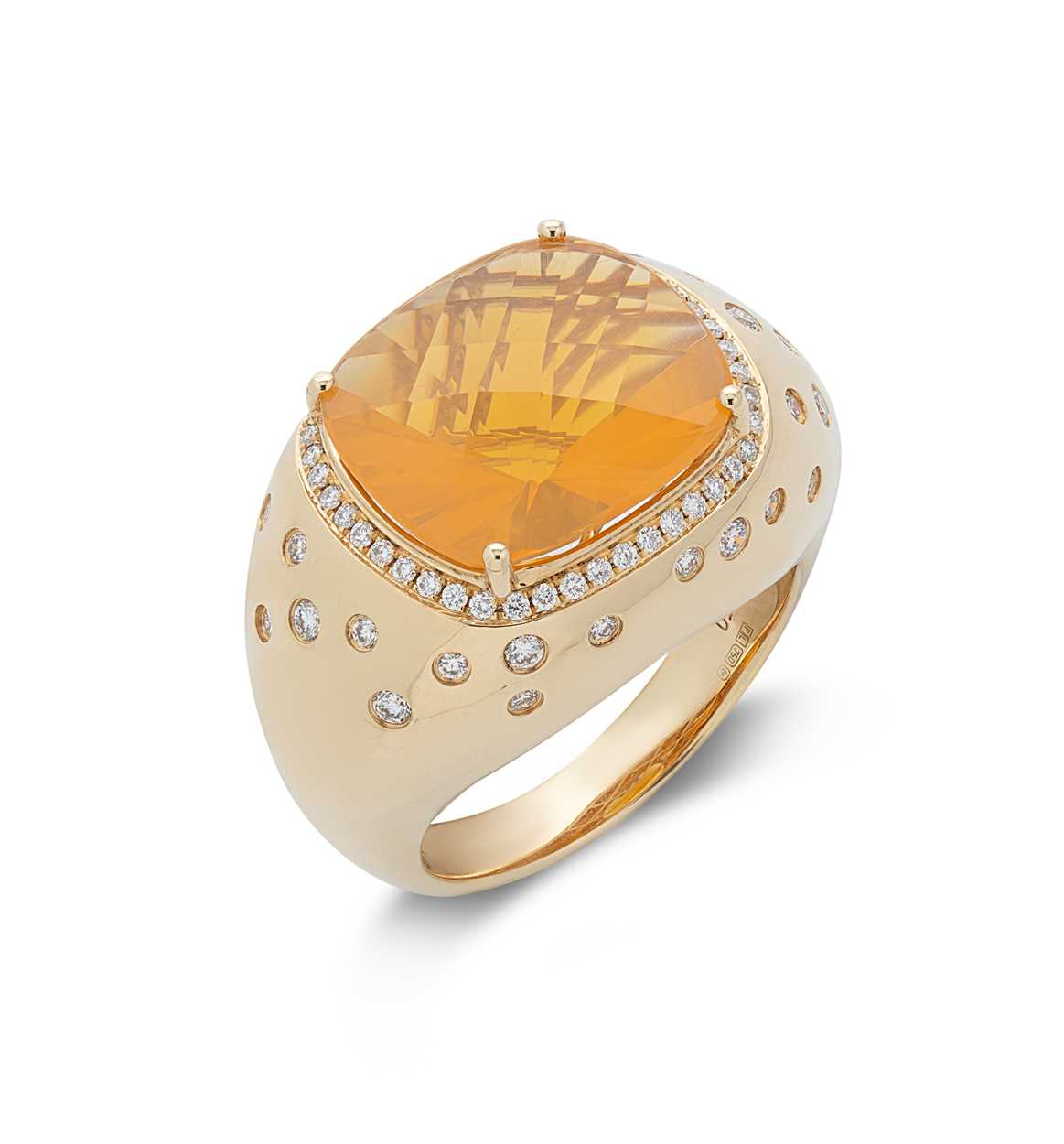 Lot 69 - An 18ct gold fire opal and diamond ring