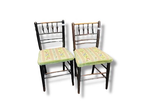Lot 460 - A pair of William Morris style chairs, circa...
