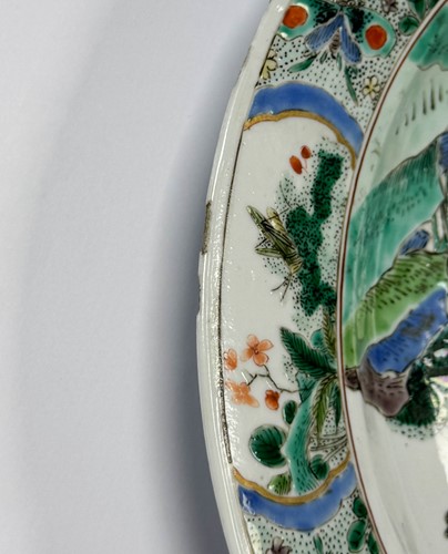 Lot 10 - A pair of Chinese famille verte plates, Kangxi (1662-1722)