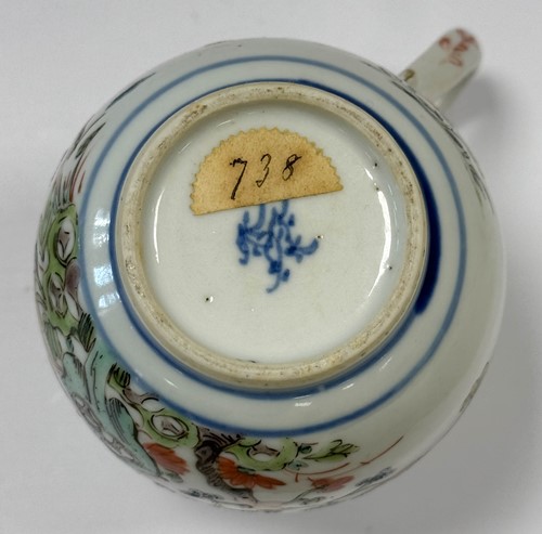 Lot 23 - A Chinese famille verte porcelain tea cannister, Kangxi Emperor, circa 1700