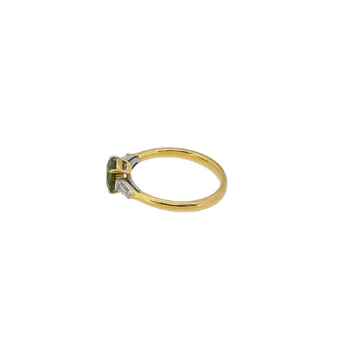 Lot 149 - A demantoid garnet and diamond ring