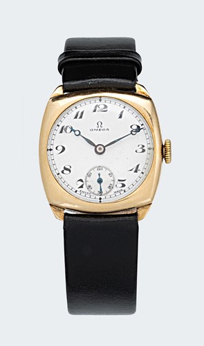 Lot 262 - Omega - A 9ct gold wristwatch