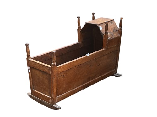 Lot 647 - A 19th century pine cradle, 71x 99 x 42cm