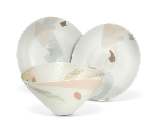 Lot 57 - Attributed to Jack Doherty, a oval porcelain bowl