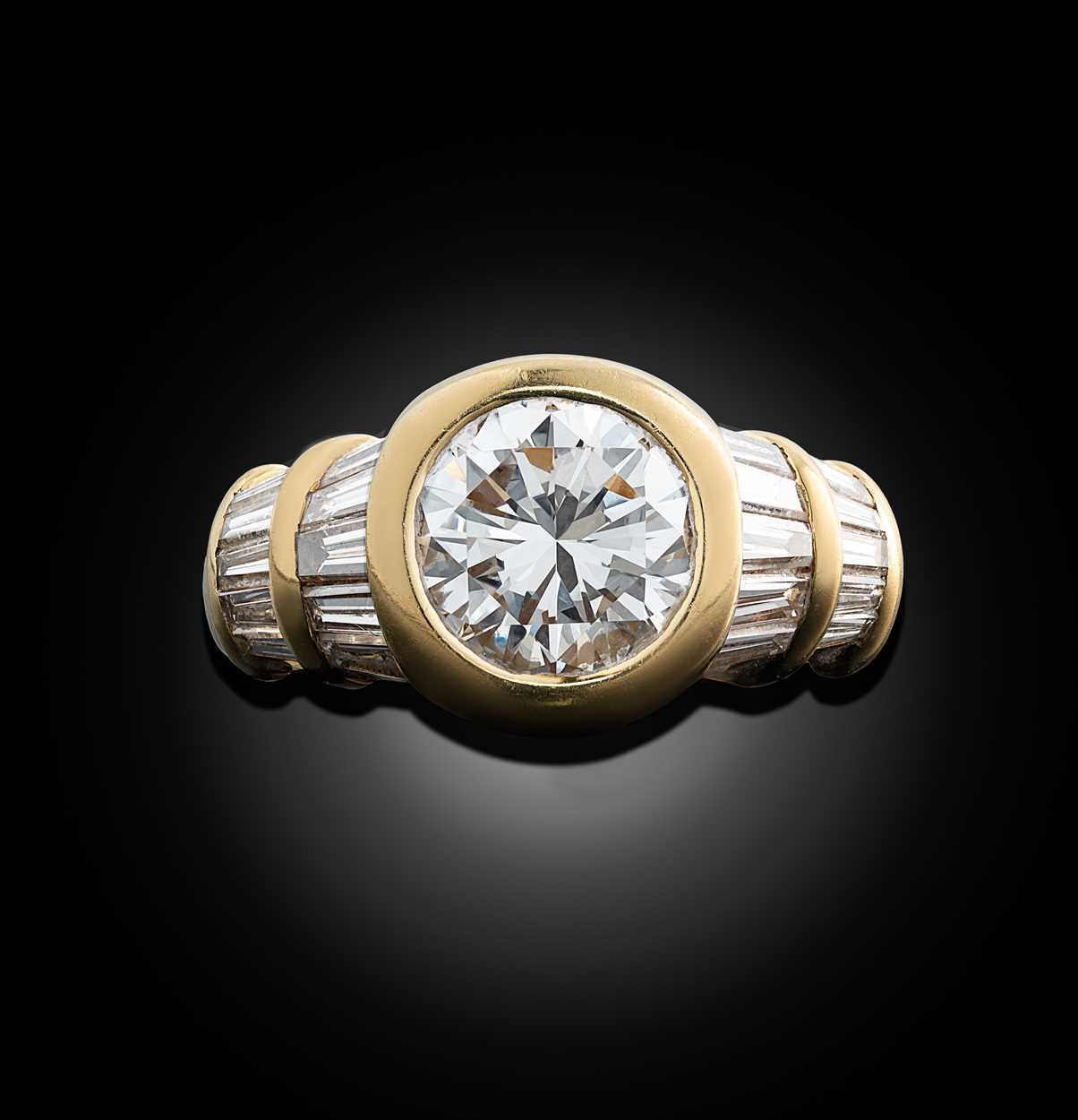 Lot 203 - A diamond solitaire ring