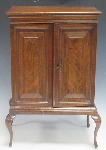 Lot 141 - A 19th-century miniature mahogany jewellery...