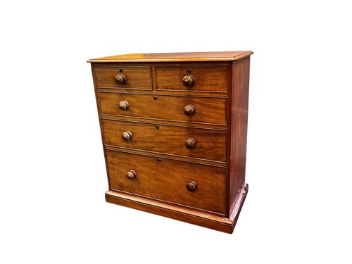 Lot 662 - A Victorian mahogany chest of drawers, two...