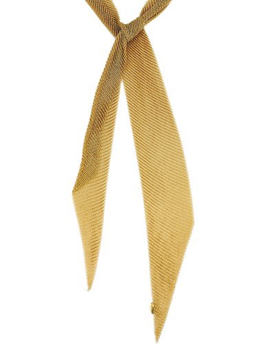 Lot 8 - Elsa Peretti for Tiffany & Co. - An 18ct gold scarf necklace