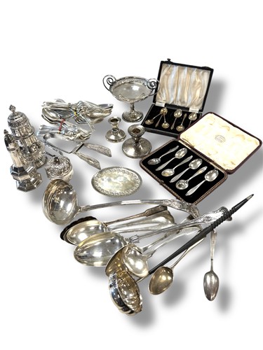Lot 333 - A collection of silverware including flatware,...