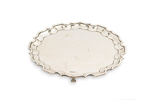 Lot 465 - An Elizabeth II silver salver