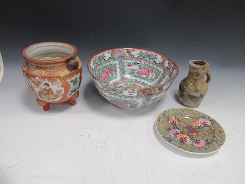 Lot 101 - A 20th century Japanese Kutani ware censor...