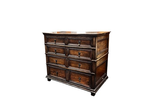 Lot 632 - An early 18th century oak chest of drawers, 84...
