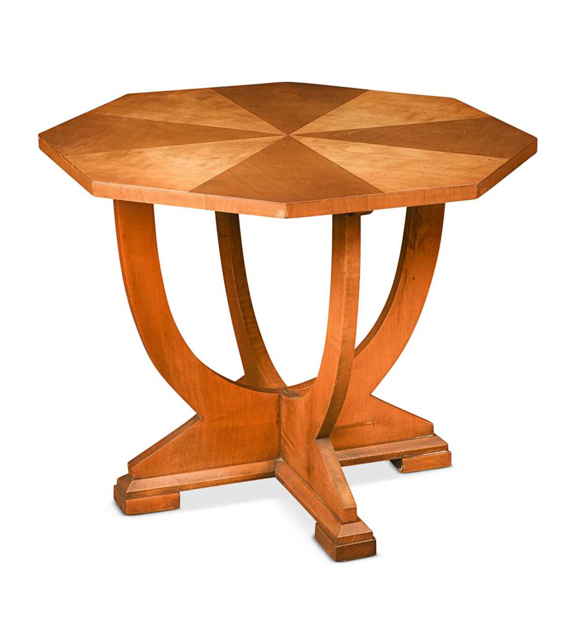 Lot 211 - An Art Deco walnut occasional table