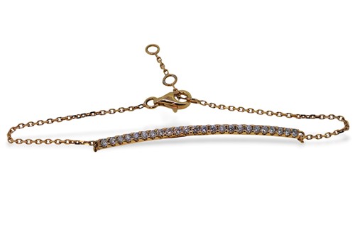 Lot 49 - A diamond set bracelet