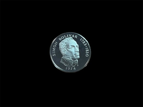 Lot 169 - Franklin Mint - A Republic of Panama silver 20 Balboas coin
