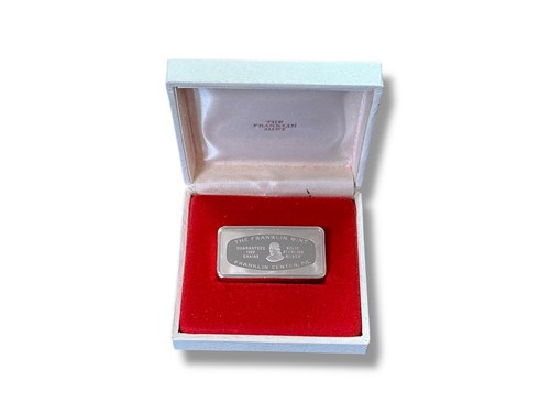 Lot 168 - Franklin Mint - Christmas silver ingot 1974