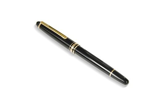 Lot 131 - Mont Blanc, a Meisterstuck black and gilt fountain pen