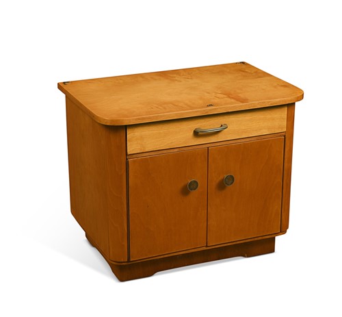 Lot 214 - An Art Deco satinwood bedside
