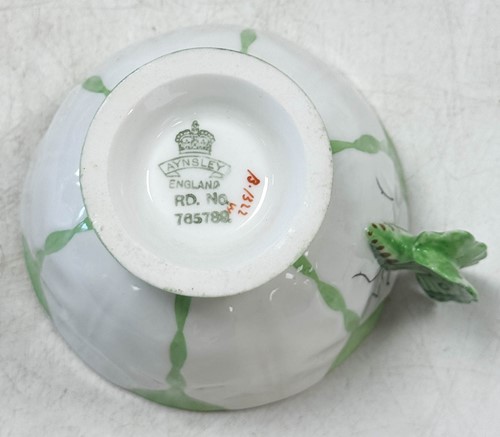 Lot 24 - Aynsley, a 'Butterfly and Cabbage' pattern part tea service