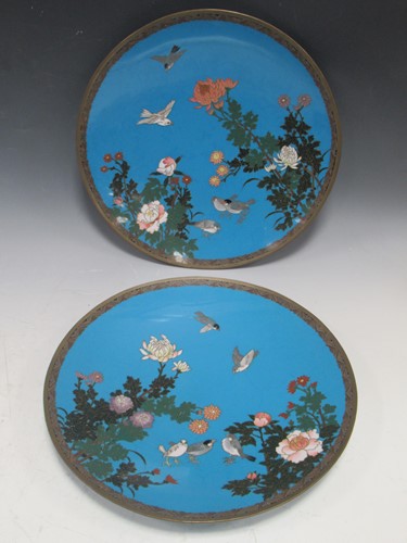 Lot 274 - A pair of cloisonne plates decorated with birds