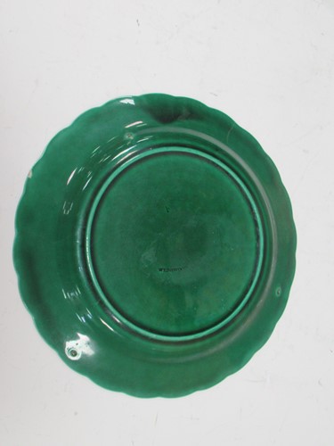 Lot 277 - A collection of four majolica plates with...