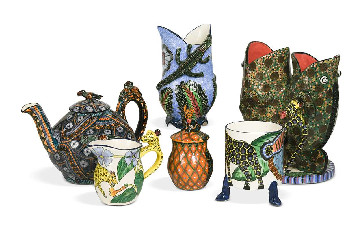 Lot 41 - A collection of Ardmore pottery