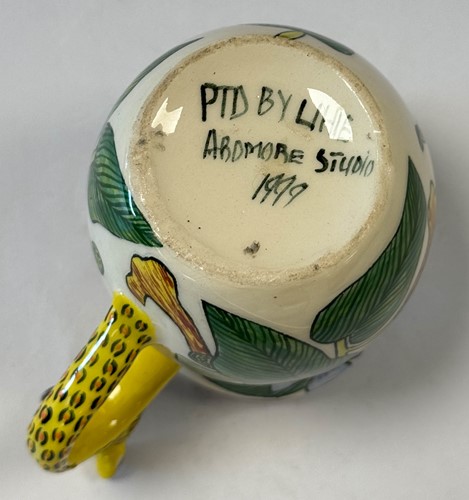 Lot 41 - A collection of Ardmore pottery