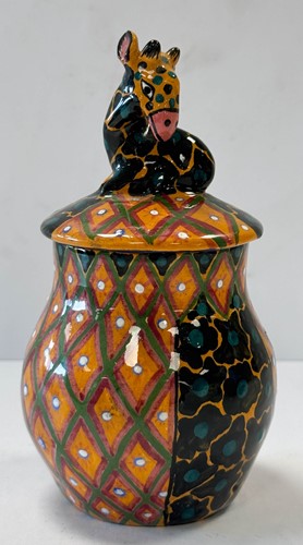 Lot 41 - A collection of Ardmore pottery