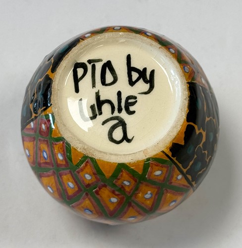 Lot 41 - A collection of Ardmore pottery