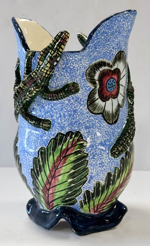 Lot 41 - A collection of Ardmore pottery