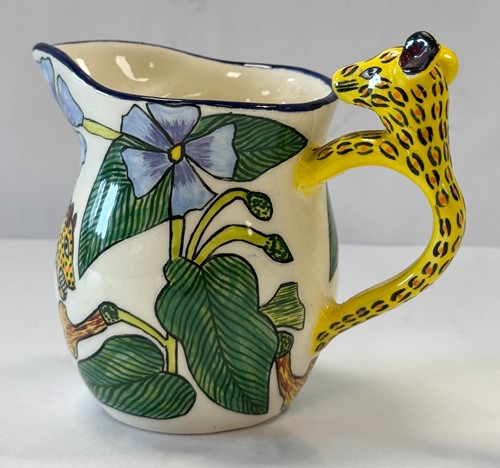 Lot 41 - A collection of Ardmore pottery