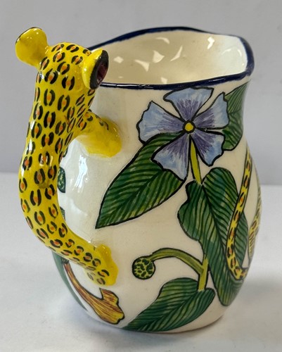 Lot 41 - A collection of Ardmore pottery