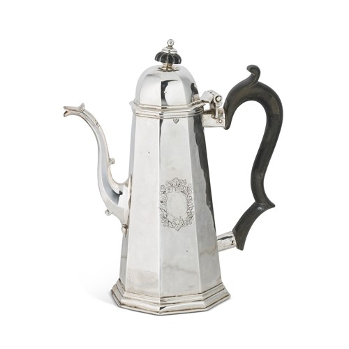 Lot 381 - A George I Britannia silver coffee pot