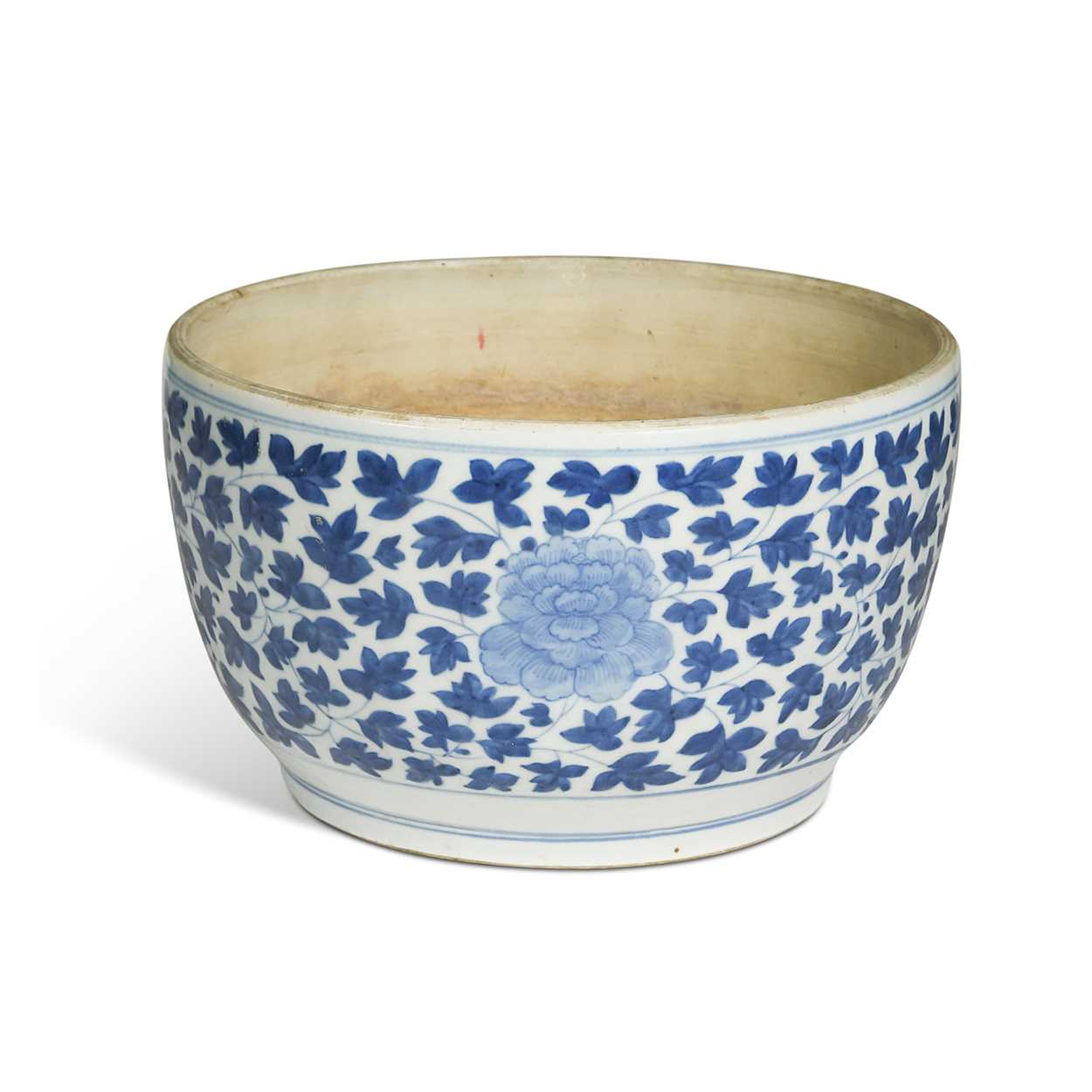 Lot 21 - A Chinese blue and white porcelain bowl, Qing Dynasty, 18th century