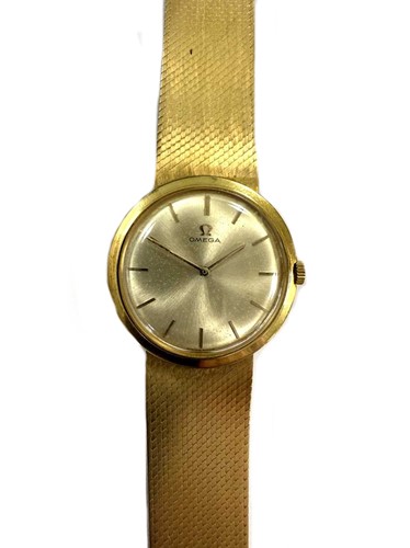 Lot 268 - Omega - A Swiss 18ct gold wristwatch